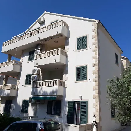 Apartment Anari